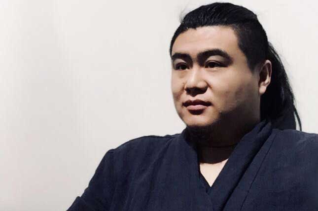苏亮